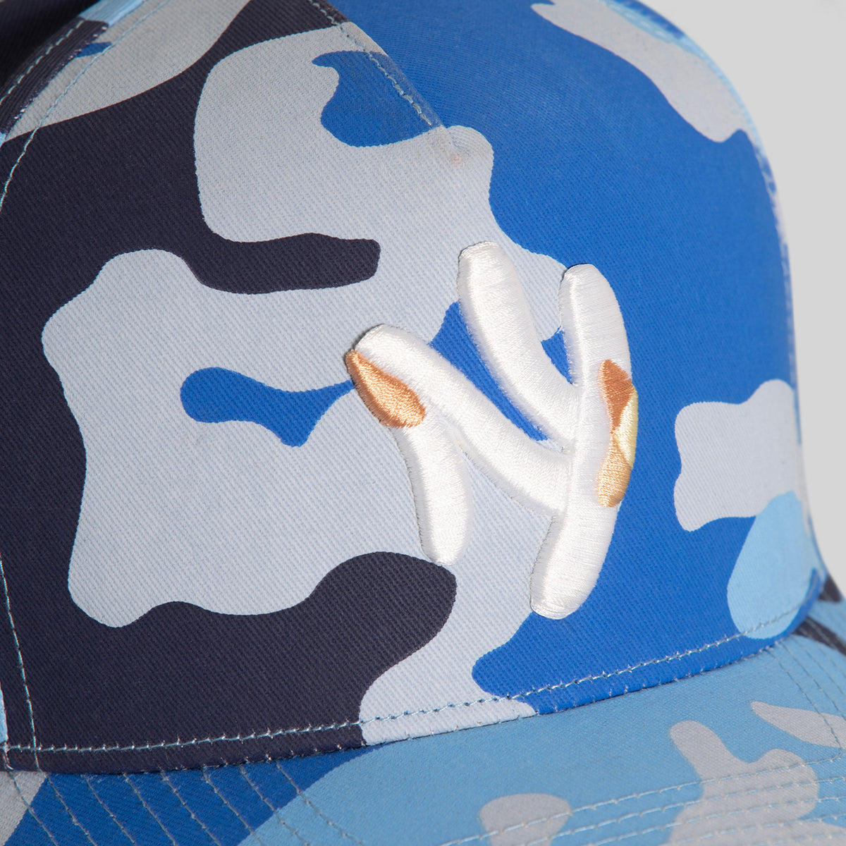 FIELD GRADE “Blue New York Camo” - Trucker Hat
