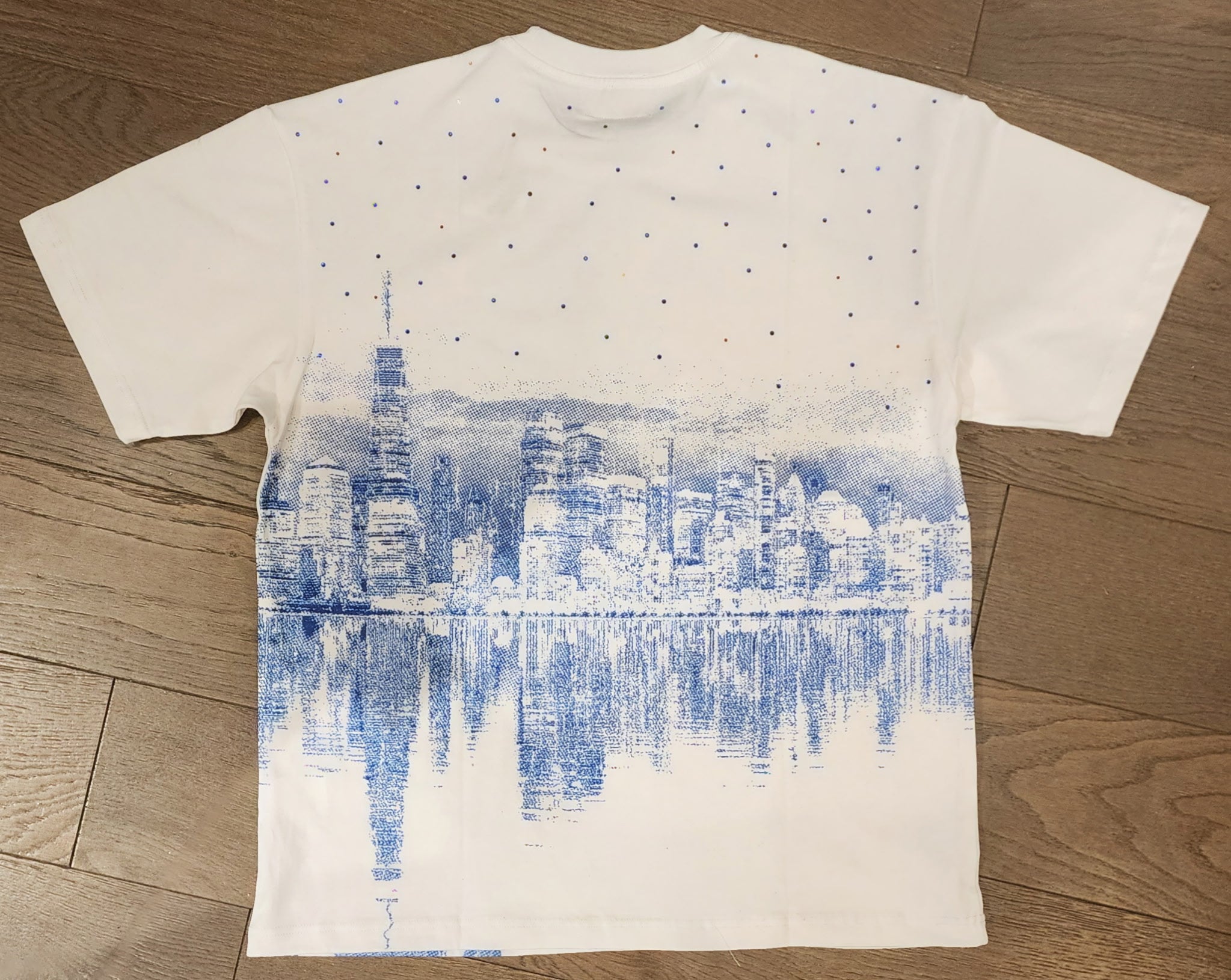 Mr. Wave Statue of Liberty Skyline Rhinestone Shirt - White
