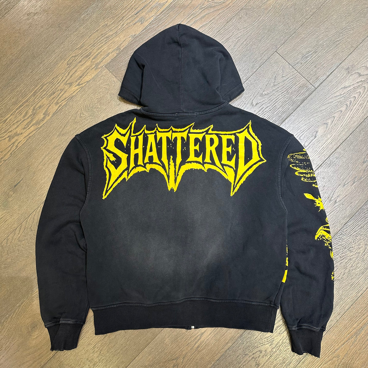Shattered Hearts Catchings Feelings Hoodie - Black/Yellow