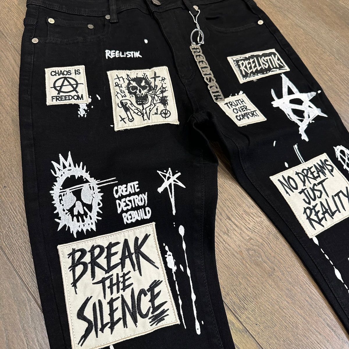 Reelistik BREAK THE SILENCE STACKED SLIM FIT PATCHED STRETCH Jeans - Black