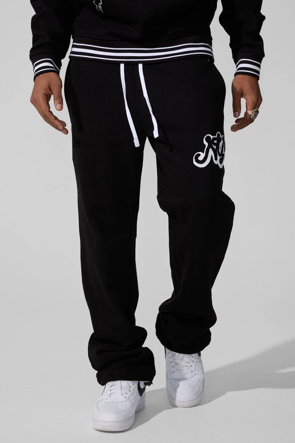 Jordan Craig BUFFALO MAFIA BAGGY SWEATPANTS - Black