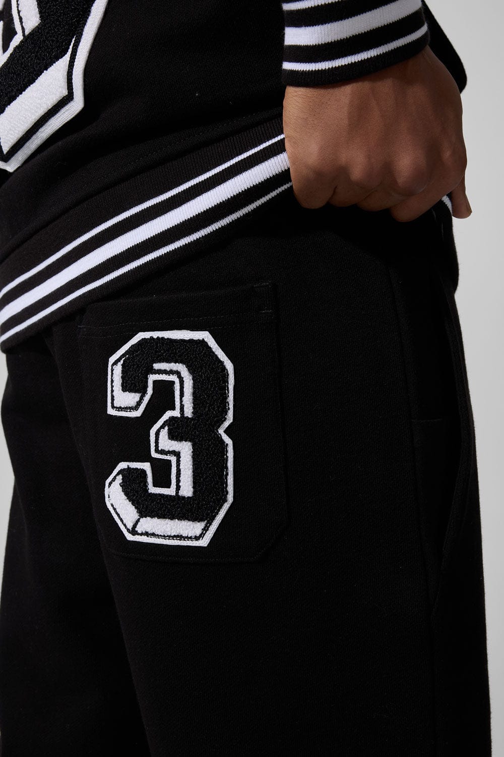 Jordan Craig BUFFALO MAFIA BAGGY SWEATPANTS - Black