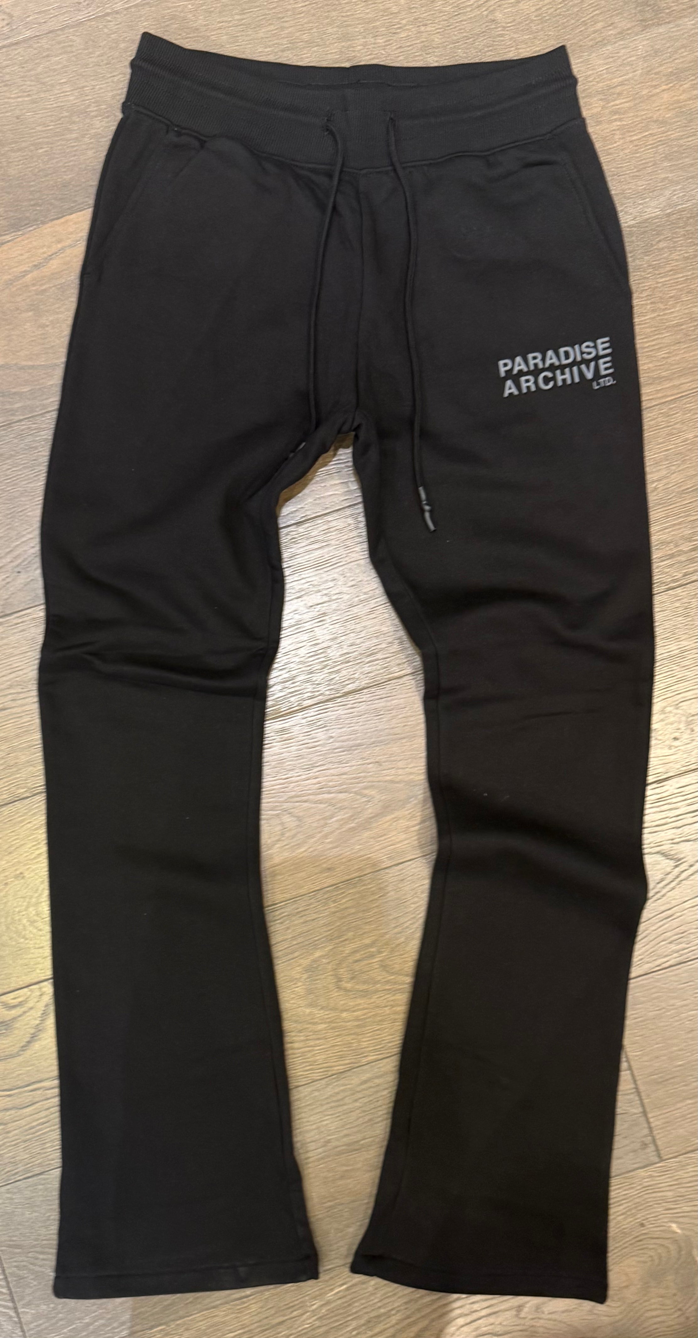 Paradise Archive LTD Sweatsuit - Black