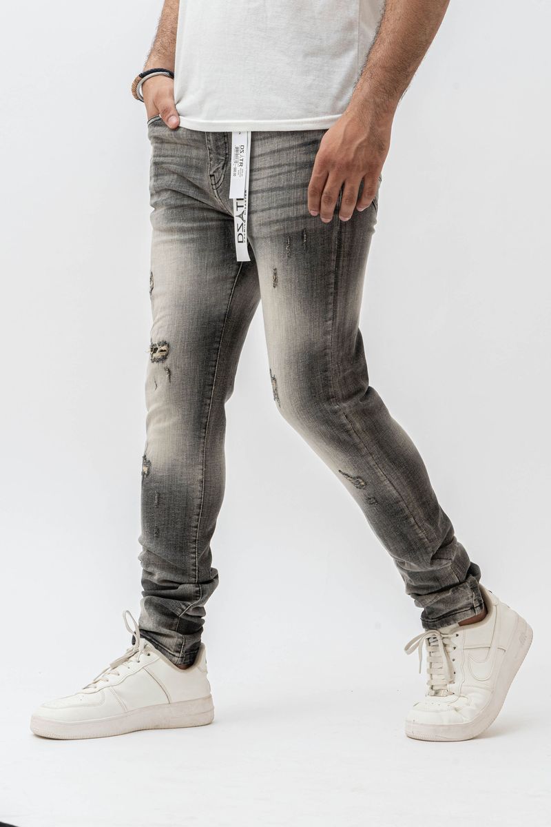 DZTR Premium Distressed Jeans 613 - “Bottom Black”