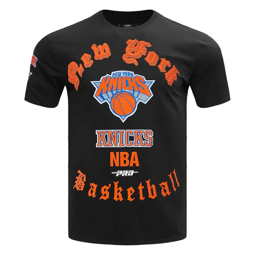 PRO STANDARD NBA NEW YORK KNICKS OLD ENGLISH MEN'S TEE - Black
