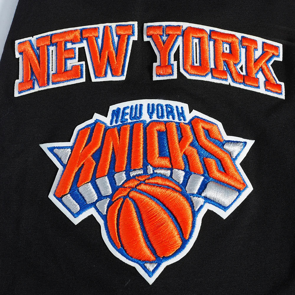 PRO STANDARD NBA NEW YORK KNICKS OLD ENGLISH MEN'S TEE - Black