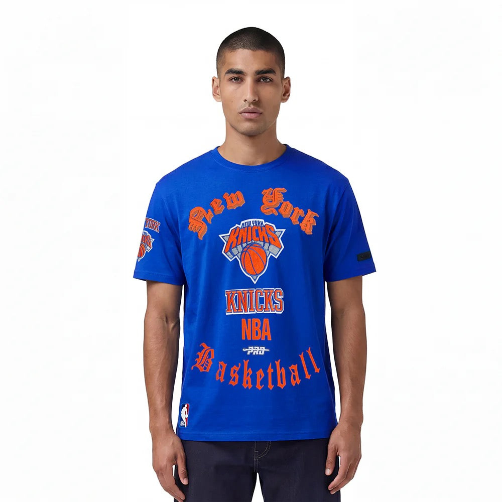 PRO STANDARD NBA NEW YORK KNICKS OLD ENGLISH MEN'S TEE - Royal Blue
